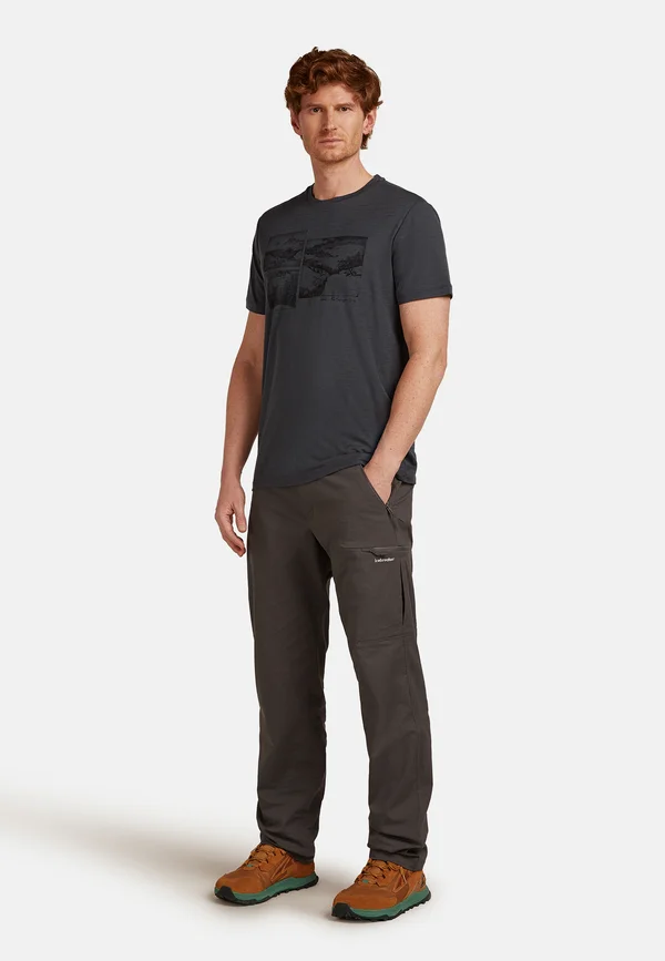 TECH LITE  JOURNEY - Print T-shirt - obsidian