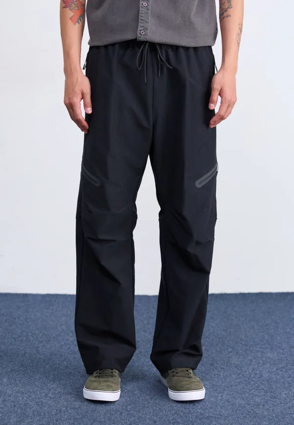 TECH SHORI PANT - Tracksuit bottoms - black