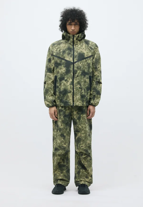 TECH  - Summer jacket - neutral olive/black