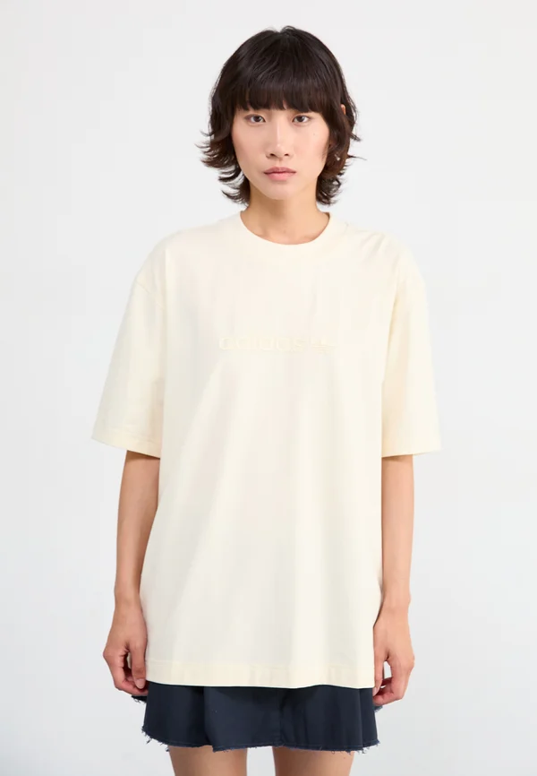 TEE - Basic T-shirt - cream white