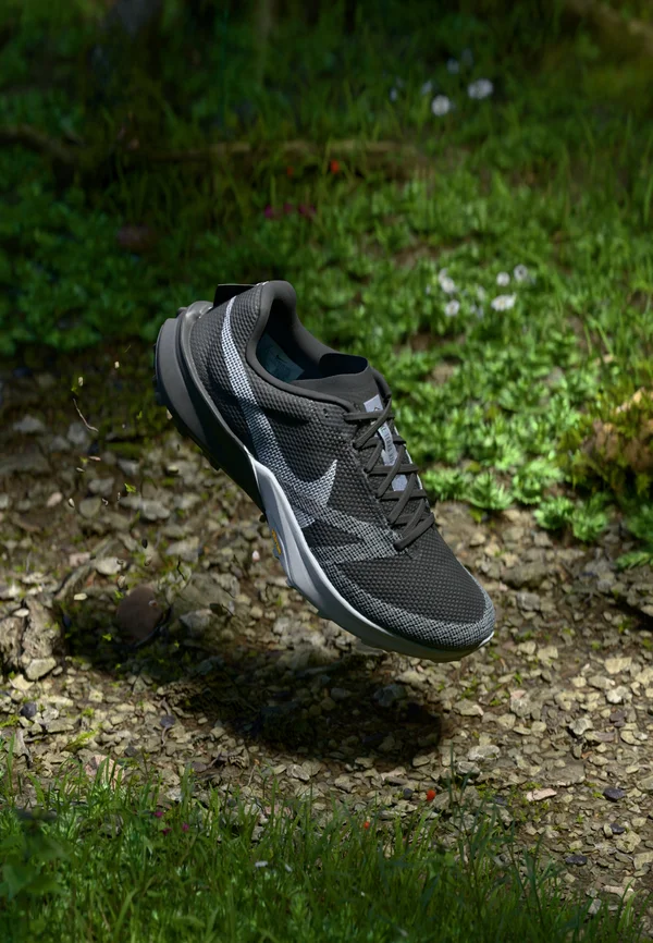 TERRA KIGER 10 - Trail running shoes - black/white/cool grey