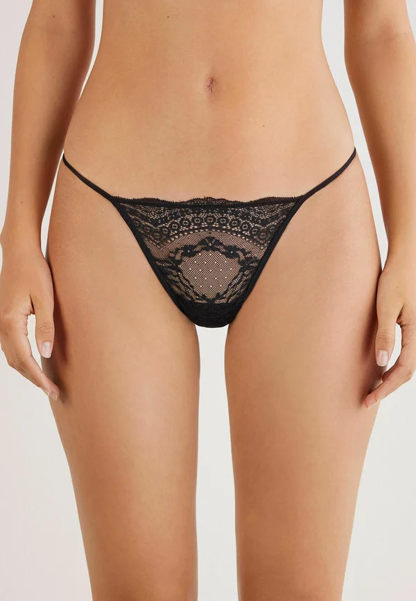 THE STAR OF THE SHOW - Thong - black