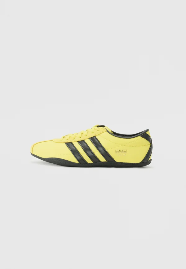TOKYO - Trainers - pure sulfur/dark brown/gold metallic