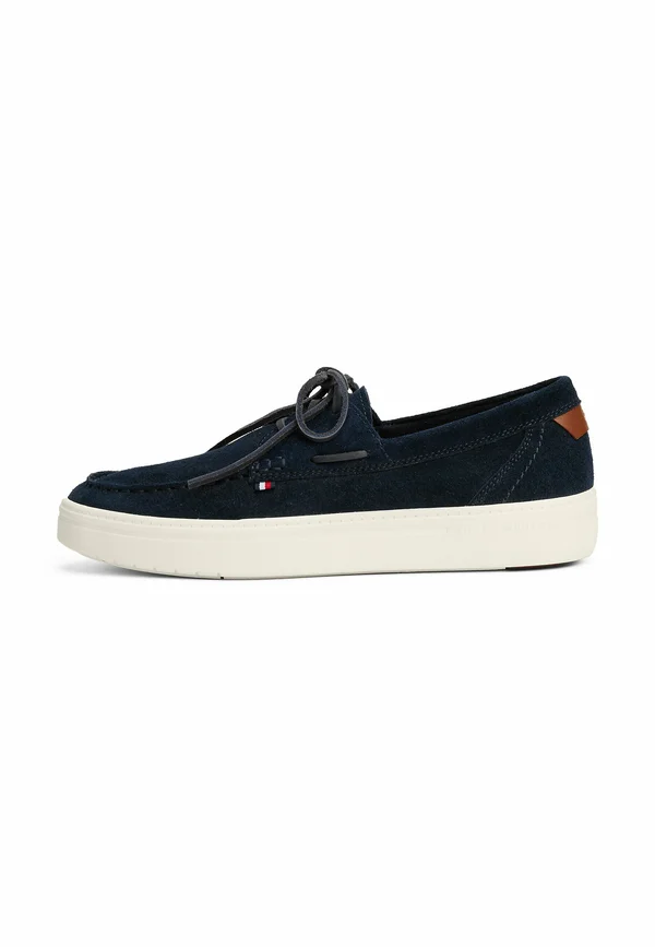 TOMMY HILFIGER LACE-UP SUEDE HYBRID BOAT SHOES - Boat shoes - desert sky
