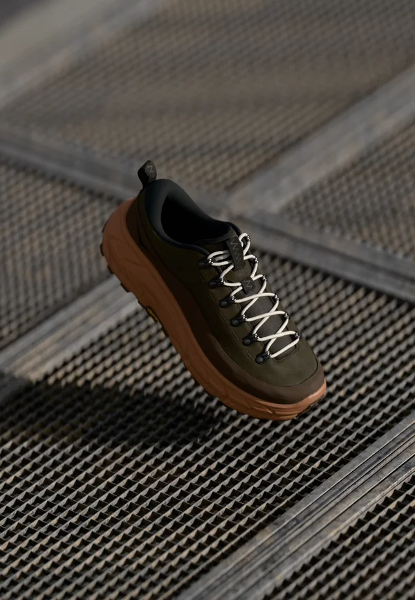 TOR SUMMIT UNISEX - Trainers - cast iron/walnut