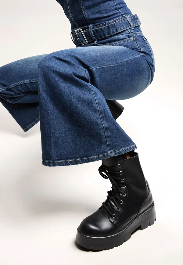 TRACK  - Platform ankle boots - black