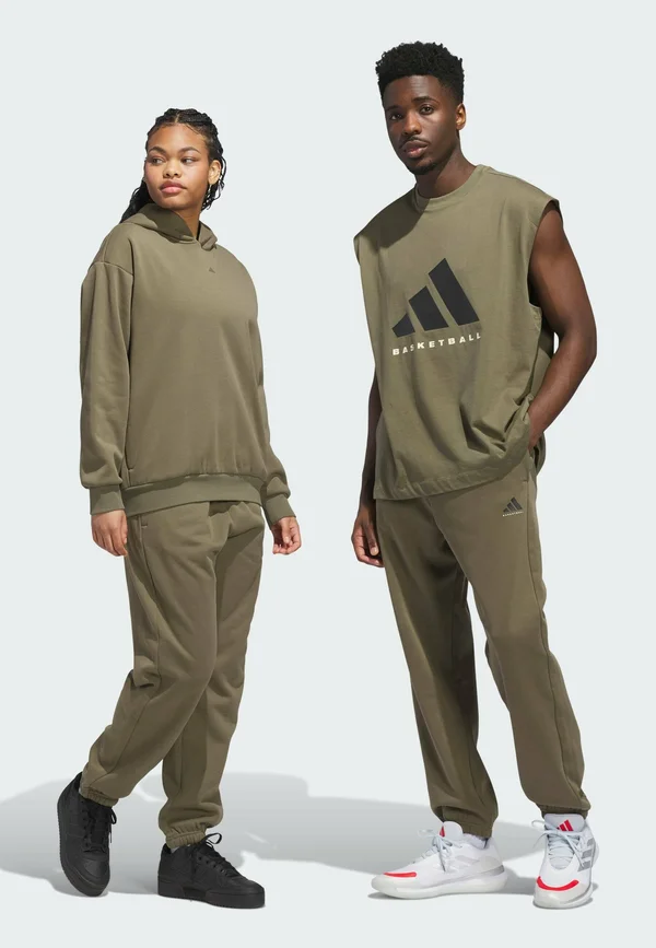 Tracksuit bottoms - olive strata
