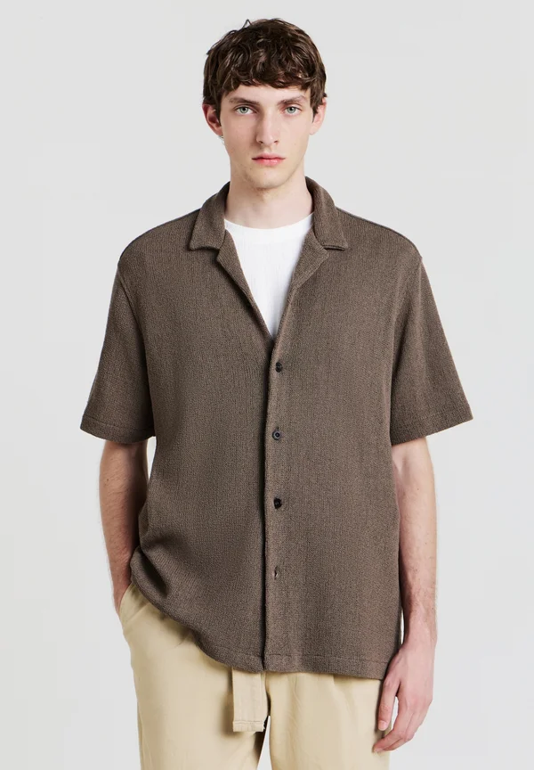 TRAFORATA - Shirt - fango