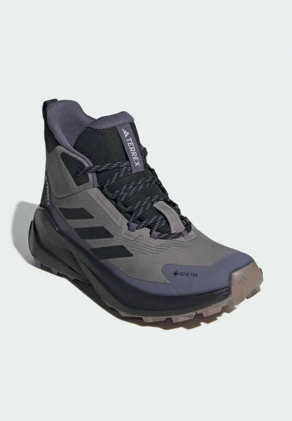 Trail running shoes - taupe oxide core black preloved violet