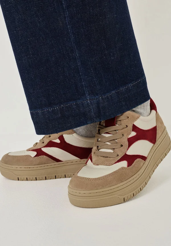 Trainers - beige comb