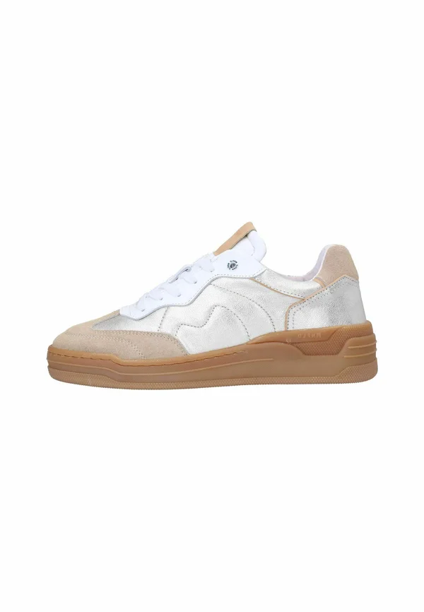 Trainers - beige