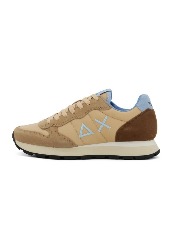 Trainers - beige