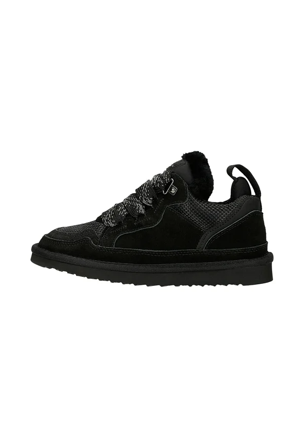 Trainers - black r