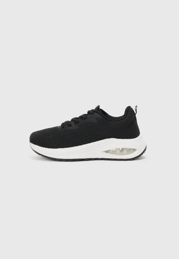 Trainers - black