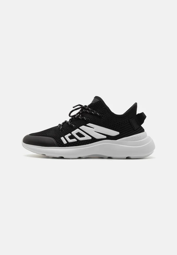 Trainers - black