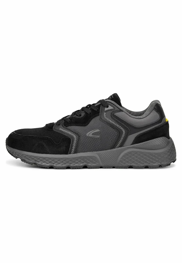 Trainers - black