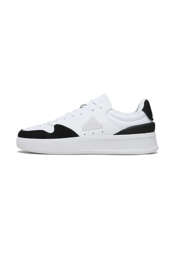 Trainers - black