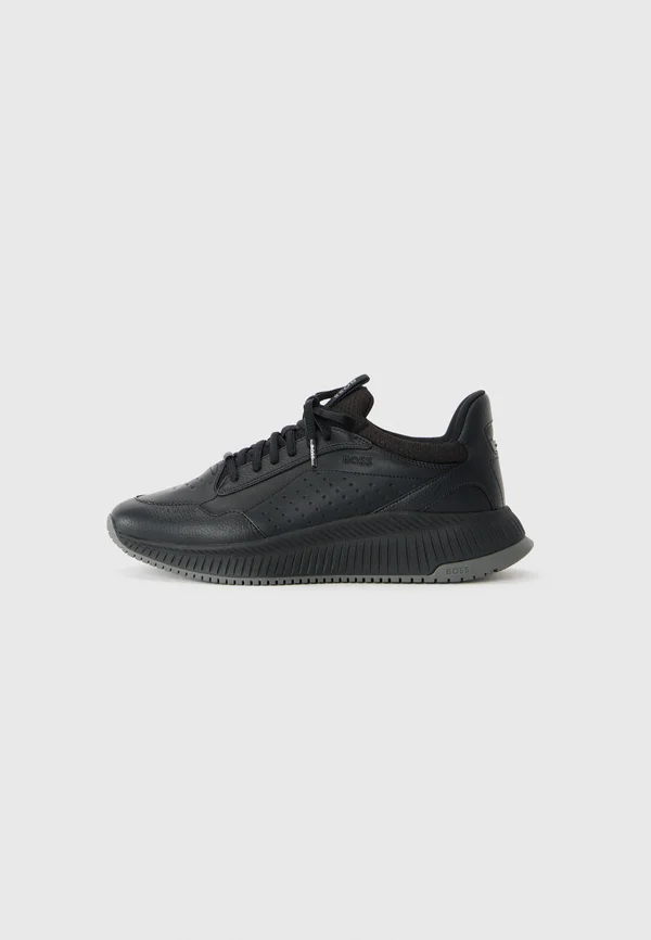 Trainers - black