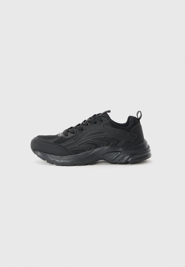 Trainers - black