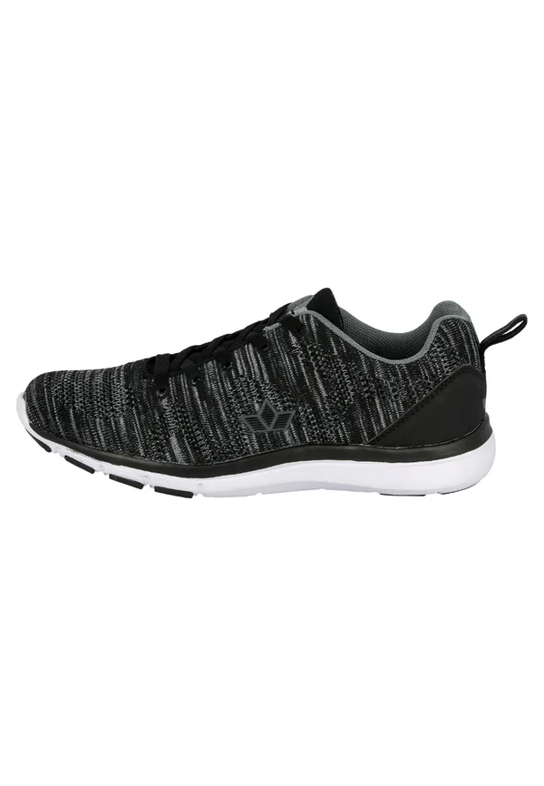 Trainers - black