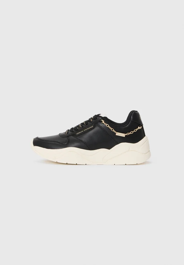 Trainers - black