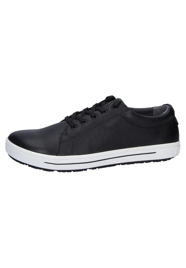 Trainers - black