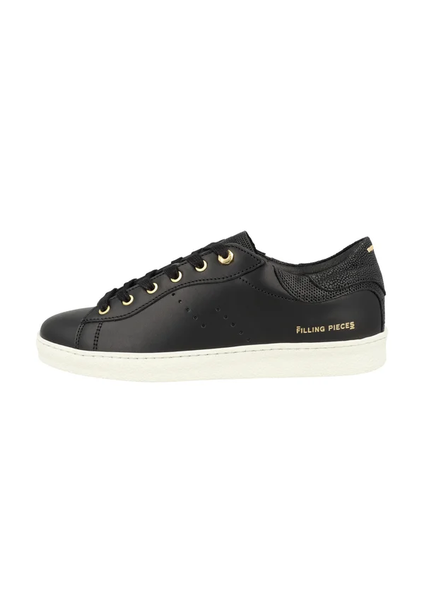 Trainers - black