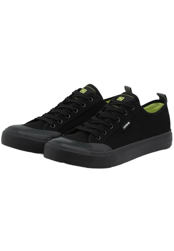 Trainers - black