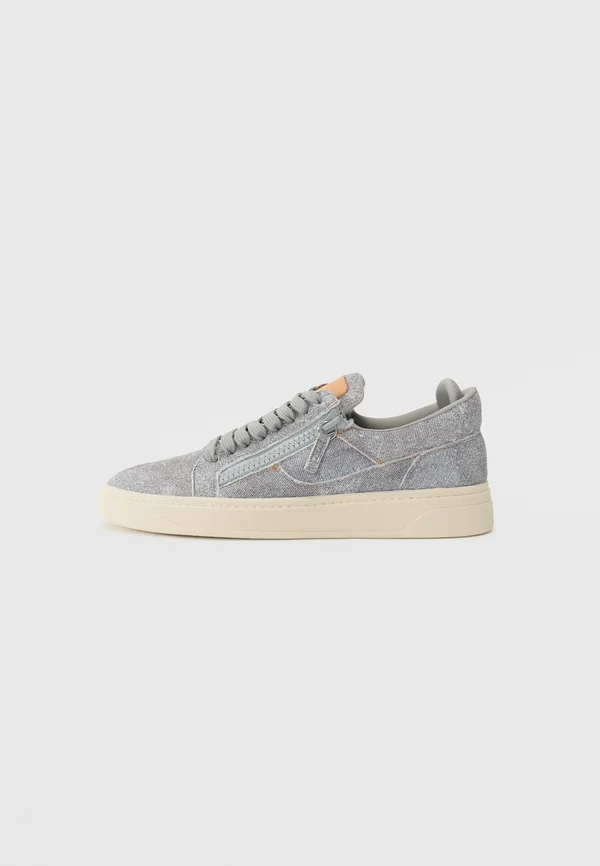 Trainers - black/grey