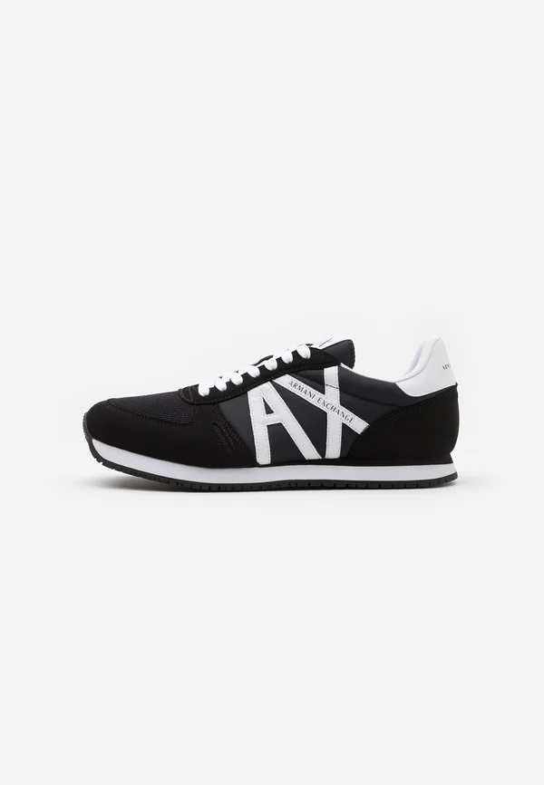 Trainers - black/white