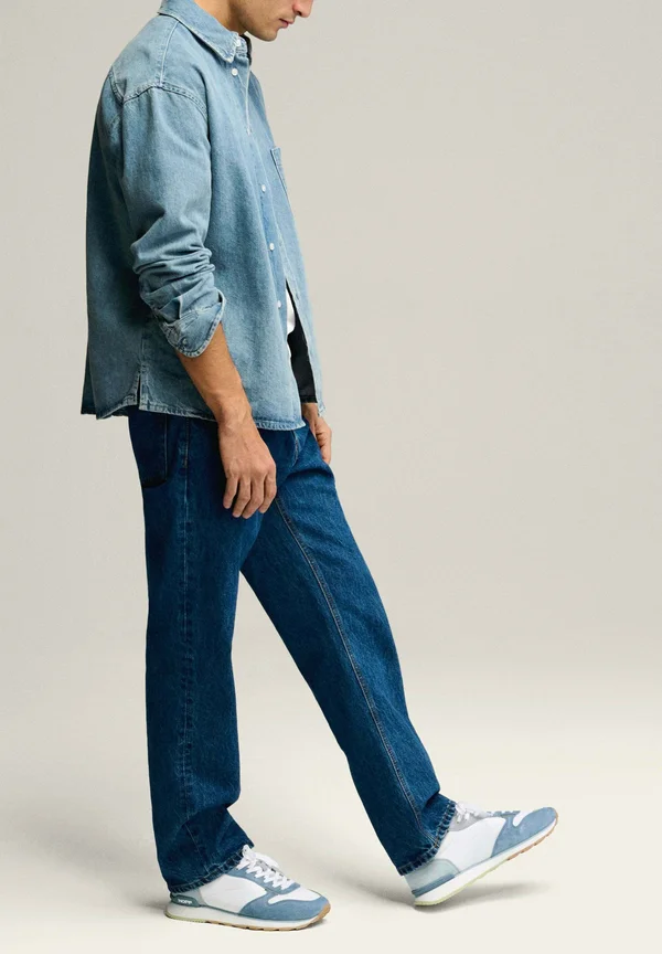 Trainers - blue green