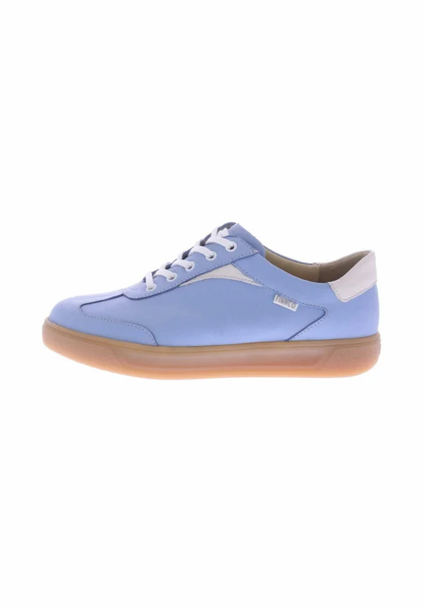 Trainers - blue latte