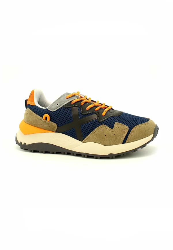 Trainers - blue