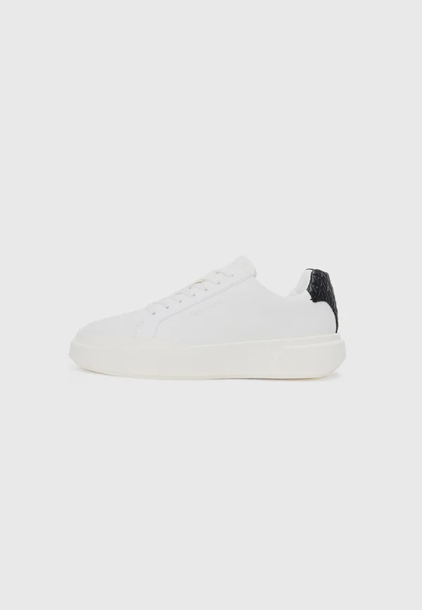Trainers - bright white/black