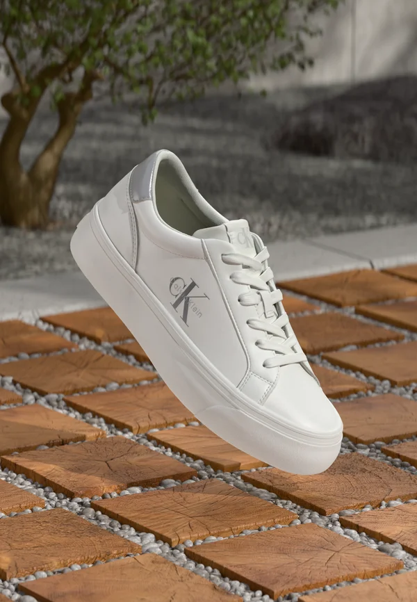 Trainers - bright white/silver