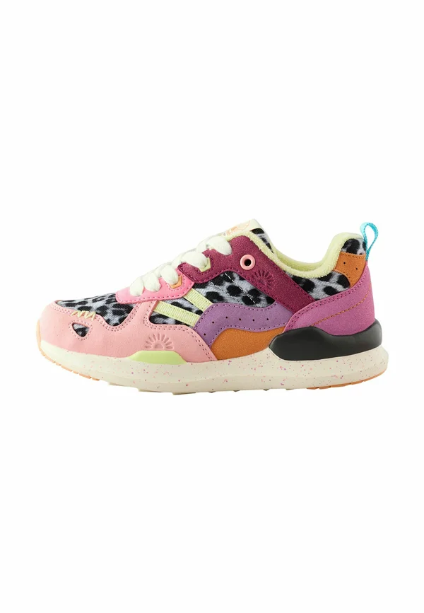 Trainers - bright