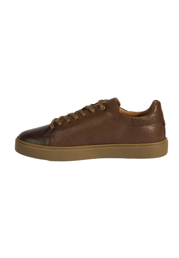 Trainers - brown