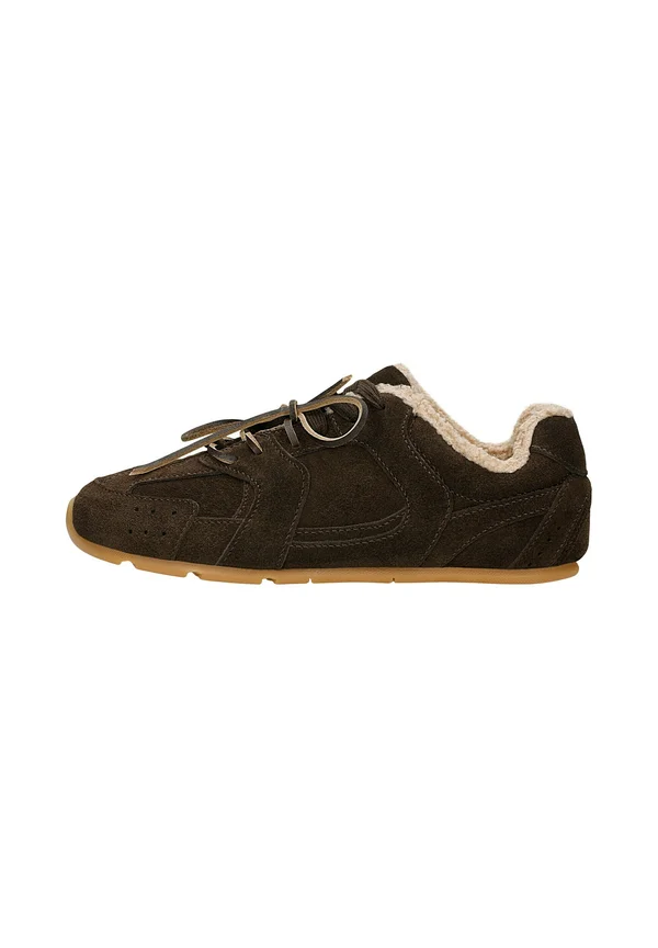 Trainers - brown