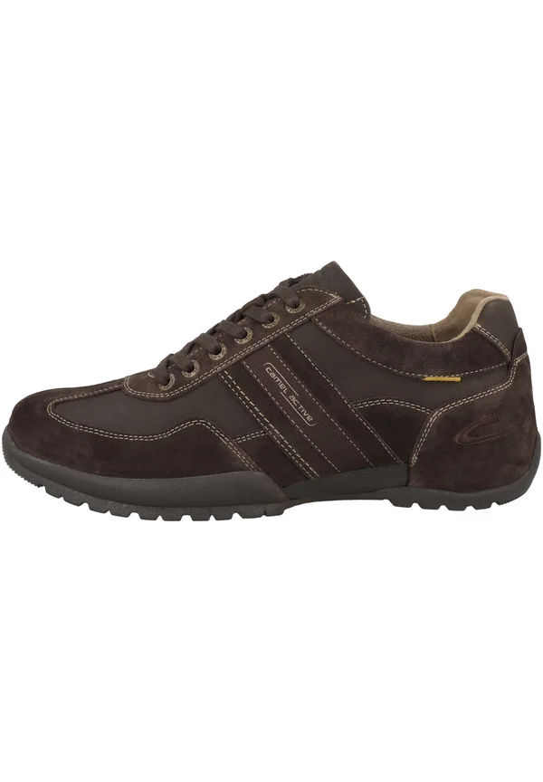 Trainers - cafe
