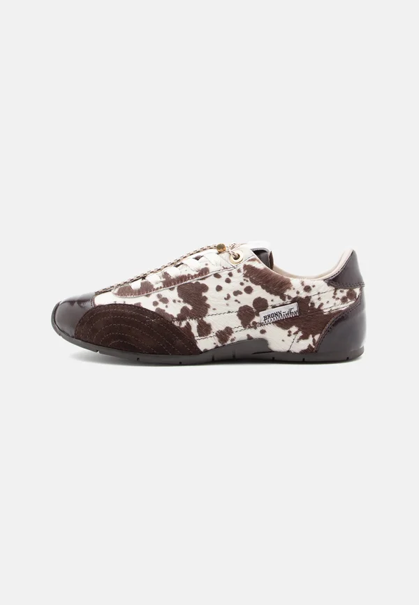 Trainers - coffee bean/off white