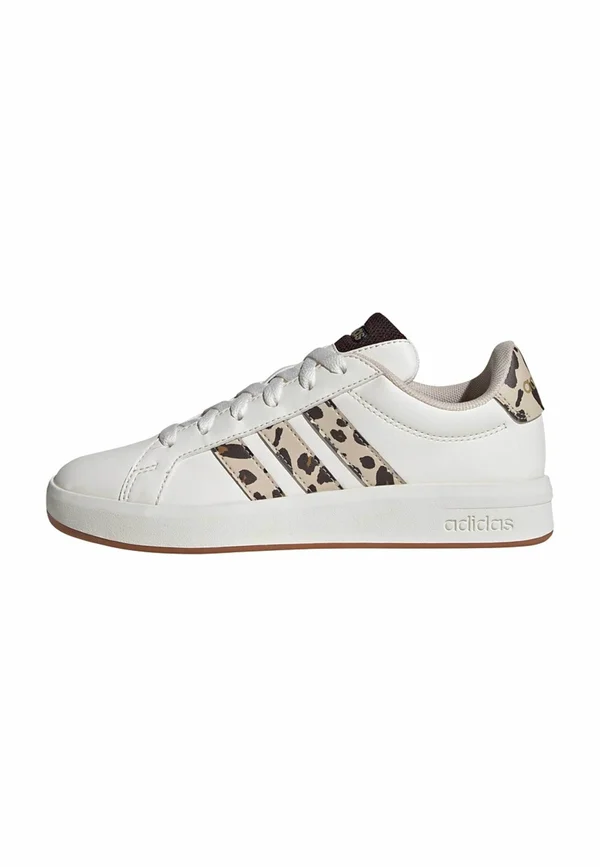 Trainers - core white   crystal linen   aurora coffee