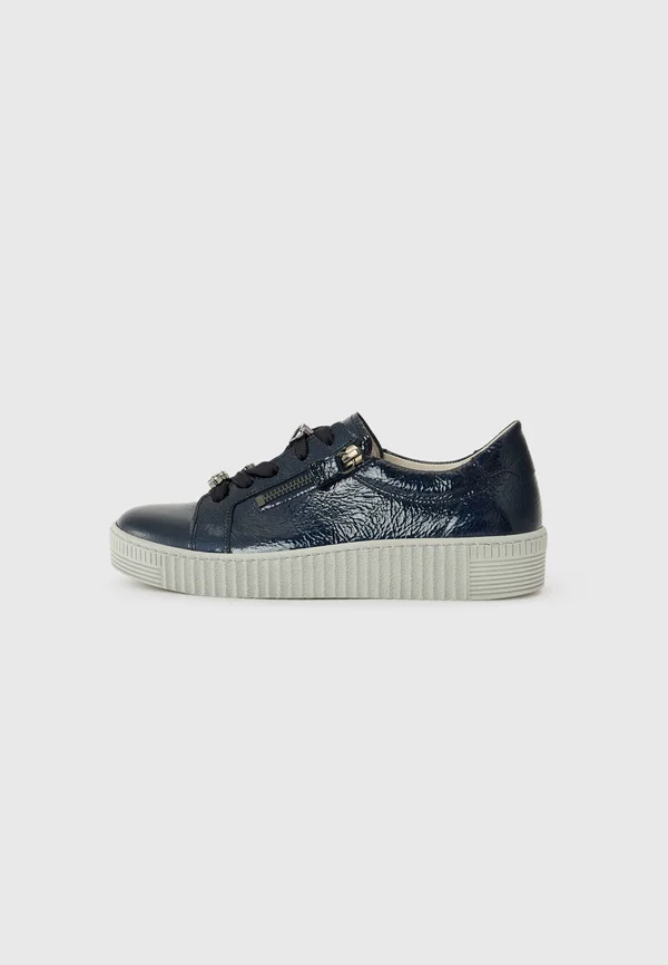 Trainers - dark blue