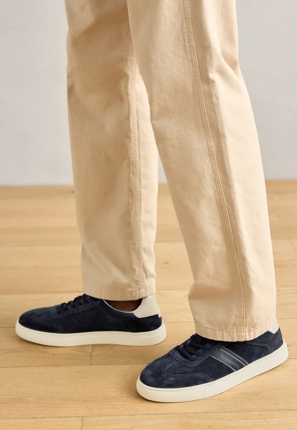 Trainers - dark blue