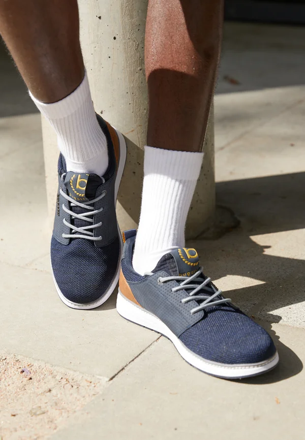 Trainers - dark blue