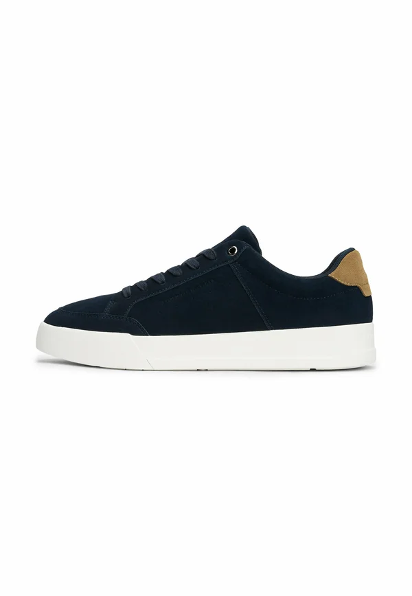Trainers - desert sky