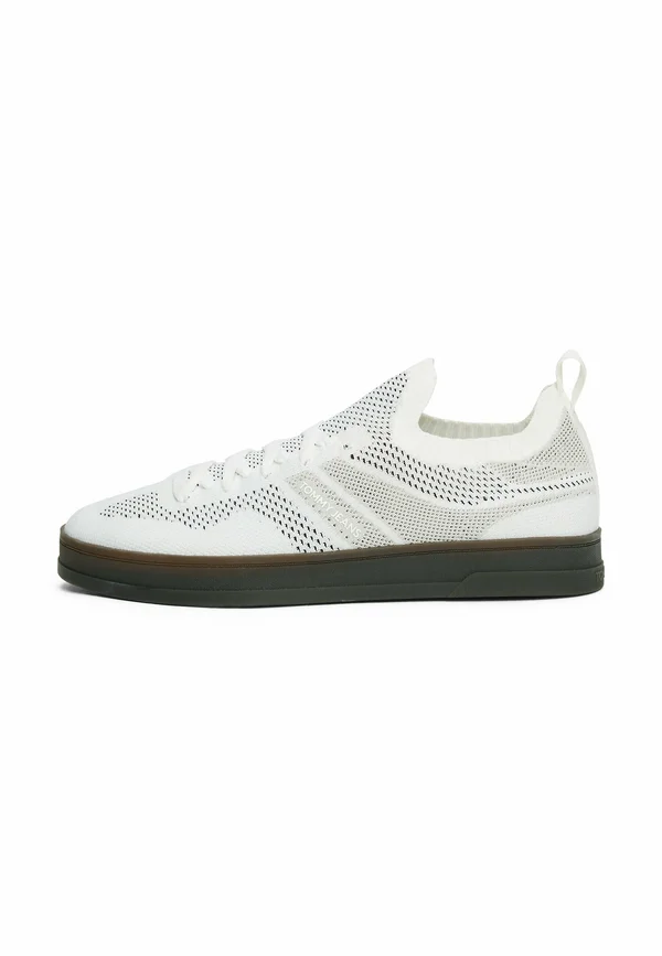 Trainers - ecru