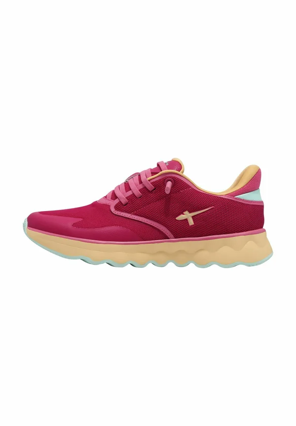 Trainers - fuxia comb