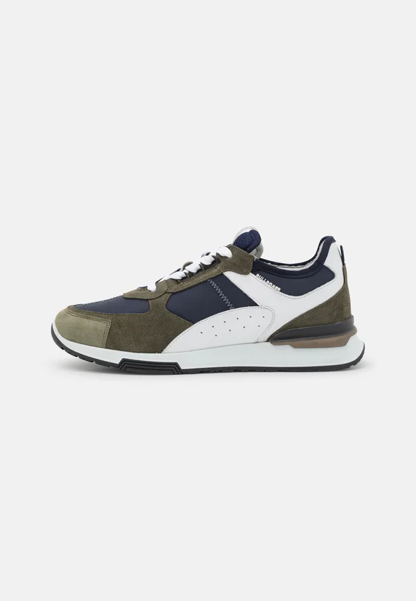 Trainers - green