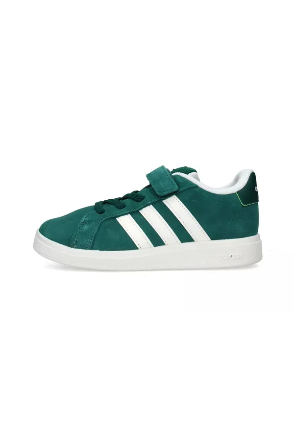 Trainers - green