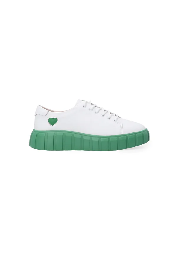 Trainers - green